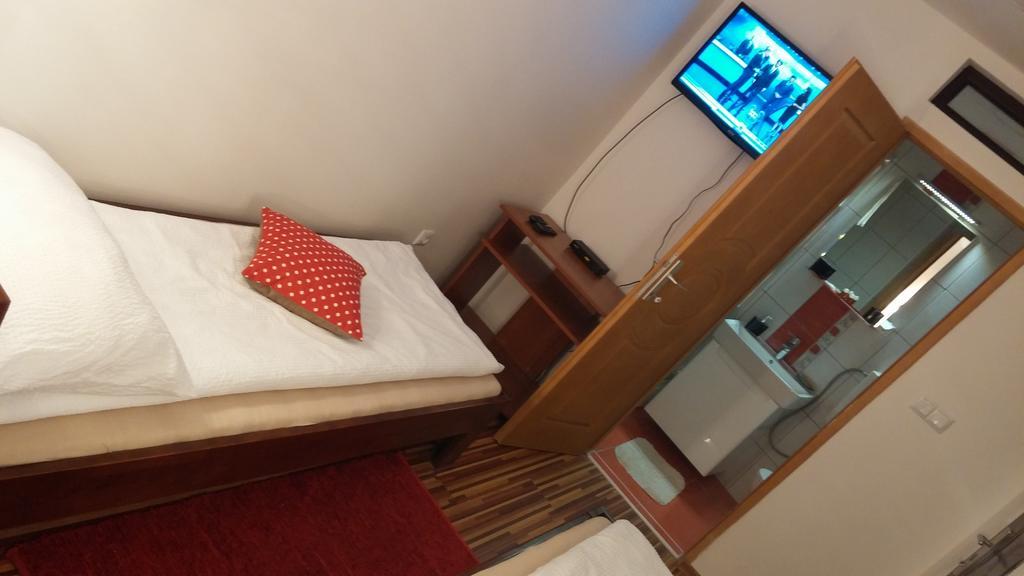 B&B Bazeni Sarajevo Room photo